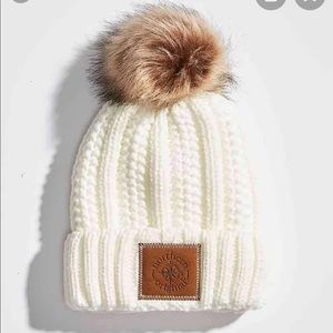 Northern Original Ivory Pom Hat